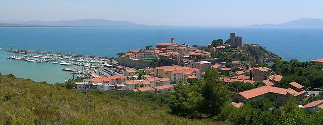 coastal towns tuscany