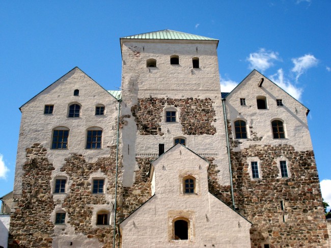 Абоский замок – шведский замок в финском городе Турку, приобретший вид, близкий к современному, в период правления Густава Васы. Это один из самых примечательных государственных средневековых замков Финляндии.