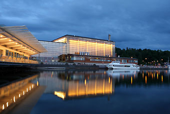 Sibelius Hall in Lahti, whose outstanding acoustics are considered one of the best internationally, is home to the Lahti Symphony Orchestra.