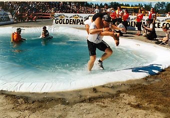 The wife-carrying world championships in Sonkajärvi attracts international media publicity.