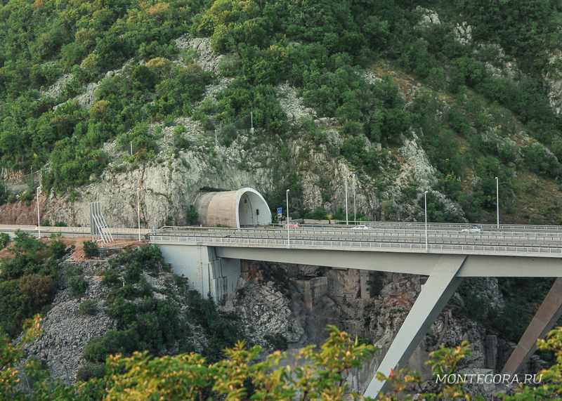 В Хорватии из-за особенностей рельефа много тоннелей, но дороги очень хорошего качества