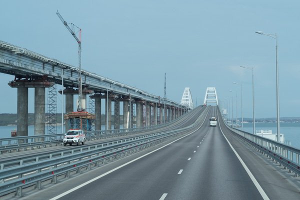 Подъезжаем к аркам Крымского моста