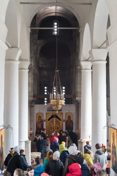 Внутреннее убранство храма Святого Иоанна Предтечи в Керчи