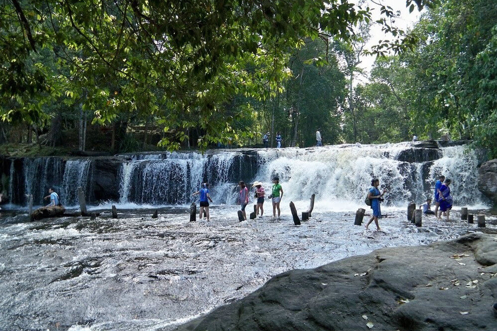 Водопад в парке Пном Кулен