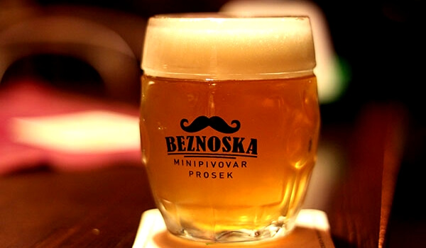 Пиво в Minipivovar Beznoska, Penzion Školička