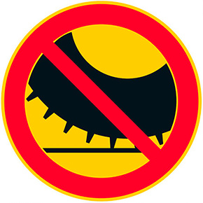 Новый дорожный знак запрет движение на шипованной резине движения в Финляндии
