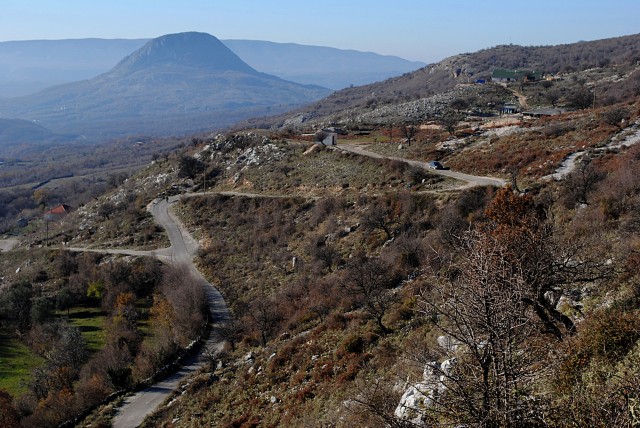 Это ещё не самая витиеватая черногорская автотрасса...