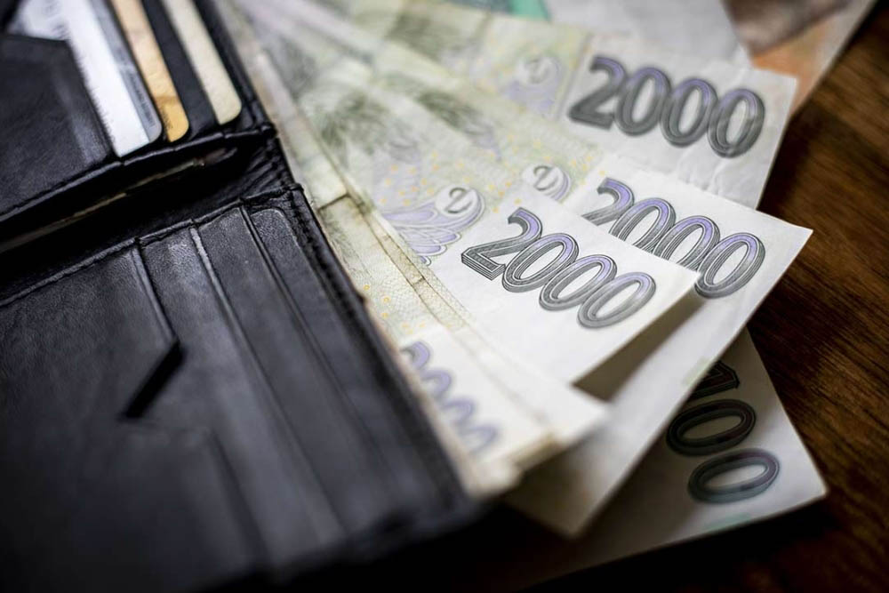 Деньги Чехии: какую валюту брать с собой, способы оплаты, пункты обмена