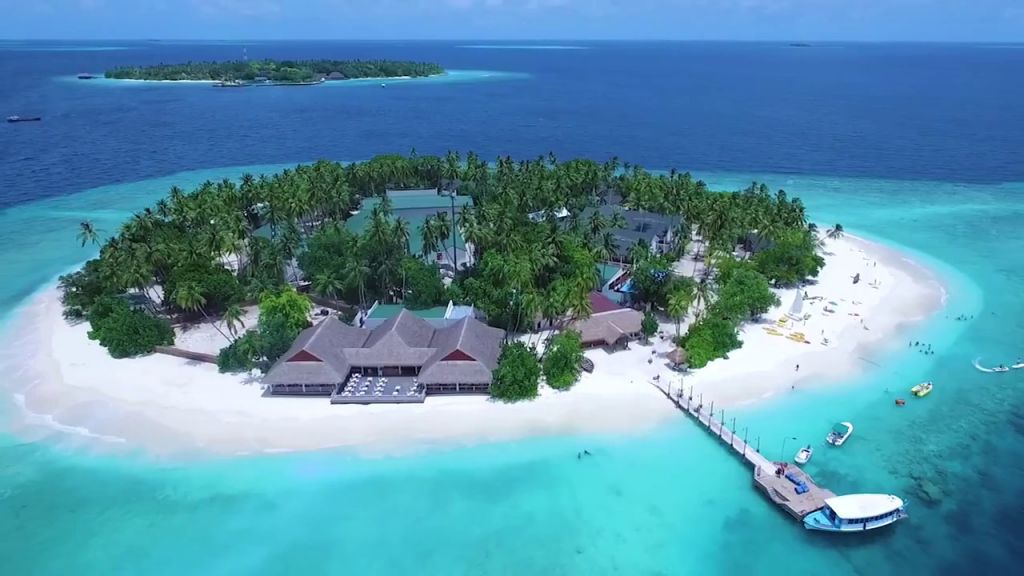 Как добраться на Мальдивы и как избежать там проблем