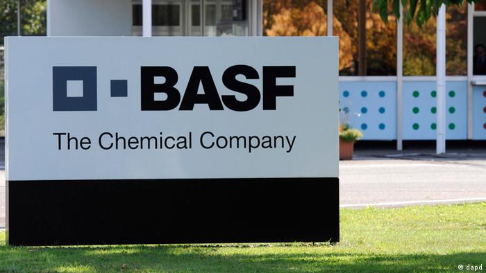 BASF Chemie Konzern Logo Schild 