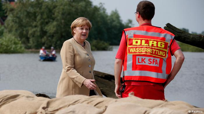 Ангела Меркель в районе, пострадавшем от наводнения 