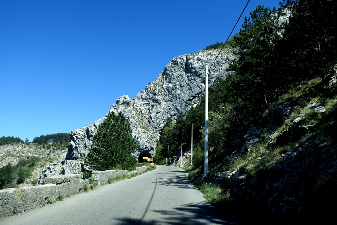 Дорога в горы (Черногория)