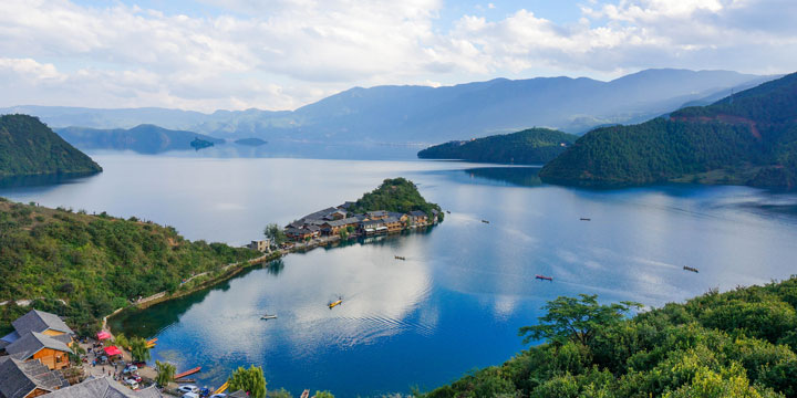 lugu lake